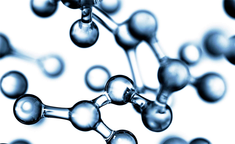 tratamiento de los surcos nasogenianos con Radiesse®